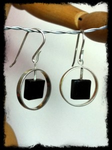 pendientes con piezas de onix